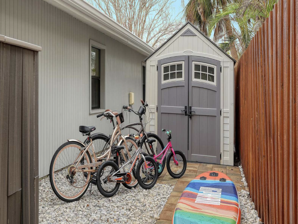 Lido Key Three Bedroom Vacation Home With Pool Walk To Beach